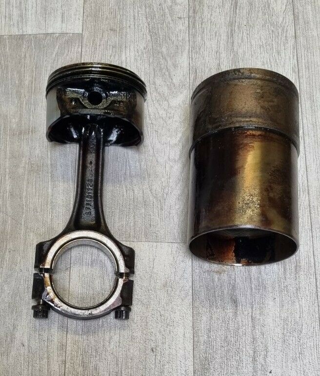 liner piston.jpg