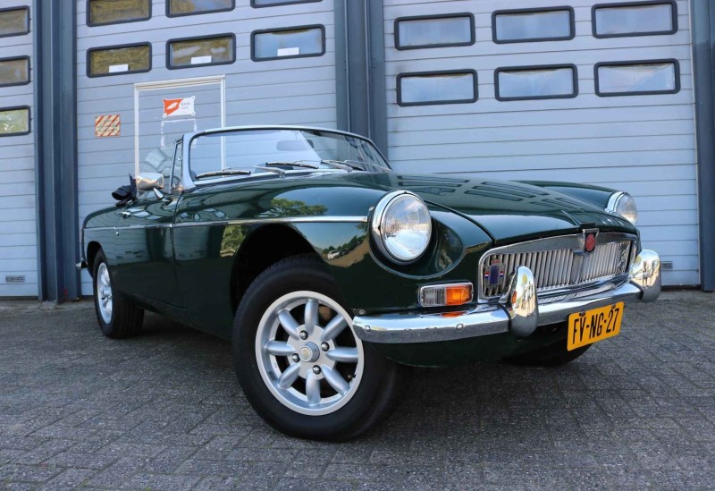 MG B front.jpg