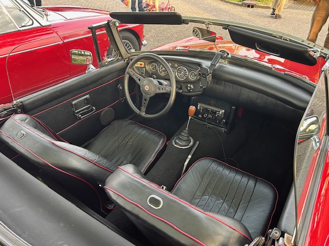 20250606_mg_cars_coffee7